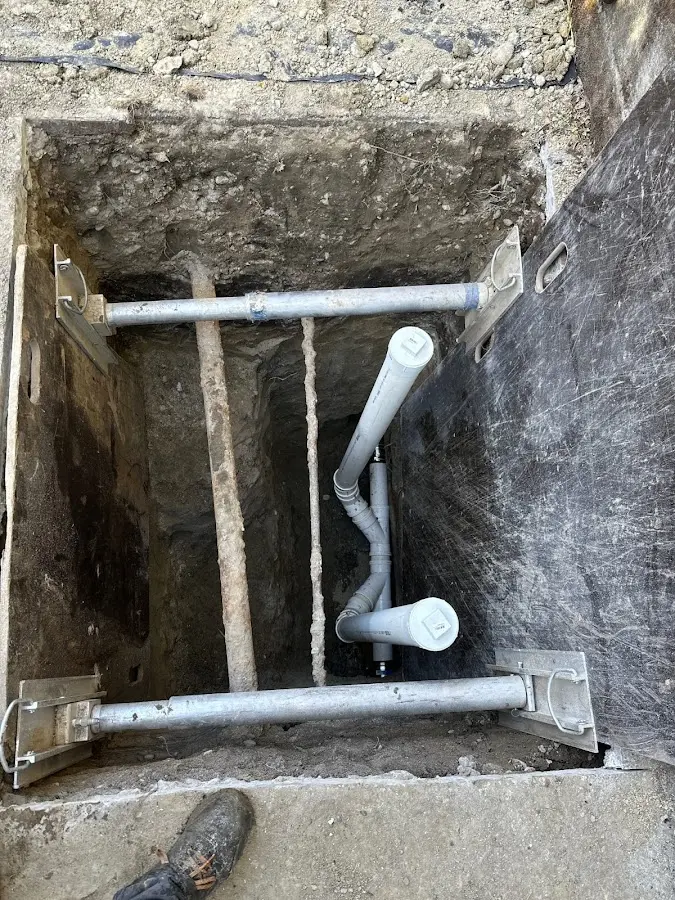 Experienced plumber completing Gas Line Repair work in Oakdale